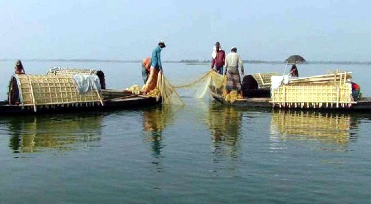১১ আগস্ট থেকে কাপ্তাই হ্রদে মাছ আহরণ শুরু
